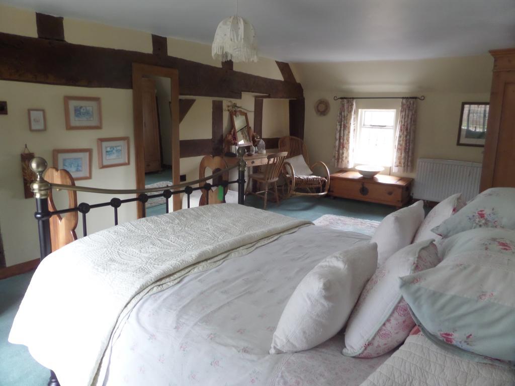 Leintwardine Walford Court Bed & Breakfast エクステリア 写真